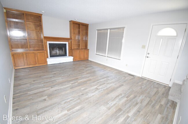 Foto del edificio - 4 br, 2 bath House - 808 Burton Trail