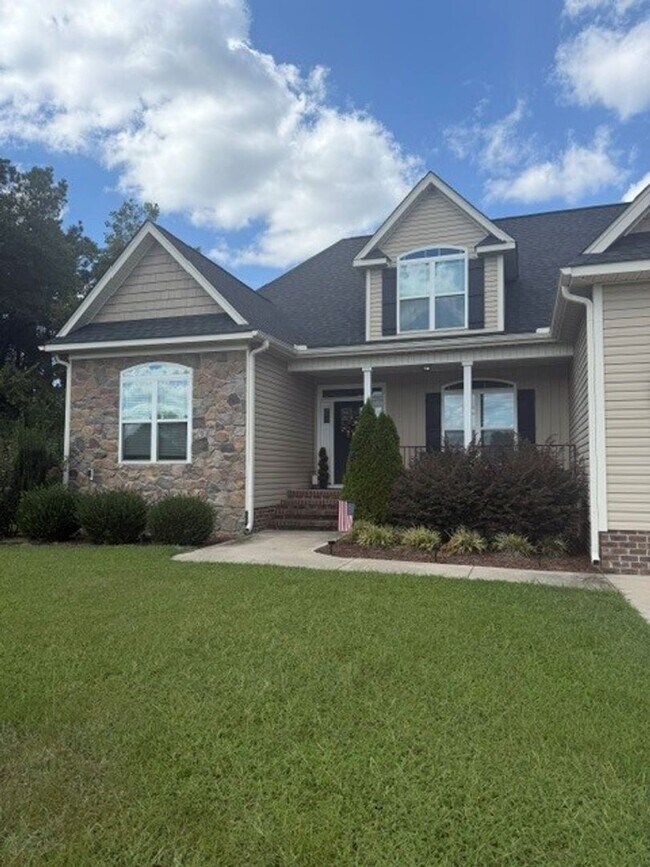 Building Photo - 207 Waverly Dr