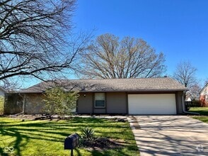 6827 Azalea Dr
