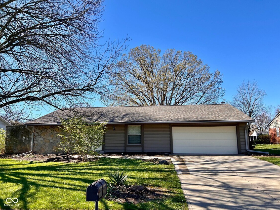 Foto principal - 6827 Azalea Dr