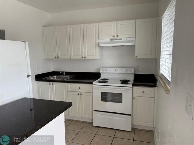Foto del edificio - 701 SW 14th Ave
