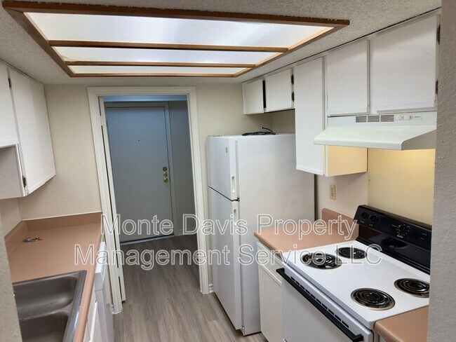 Foto del edificio - 2618 Alcott Ln