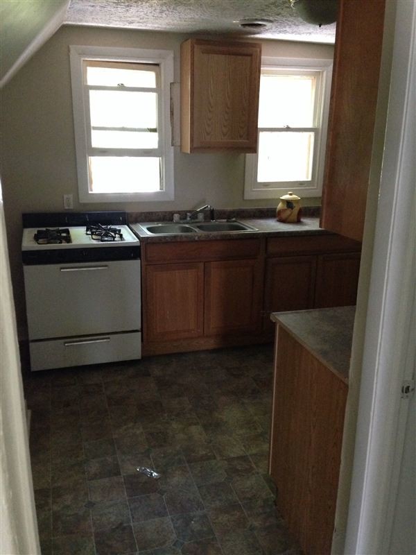 Building Photo - 3 br, 1 bath Duplex - 831 Alexander St SE ...