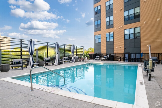 Pool Lounge Area - Pierpont at City Crossing