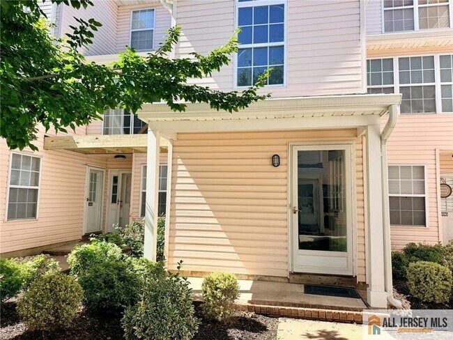 Foto del edificio - 412 Plymouth Rd