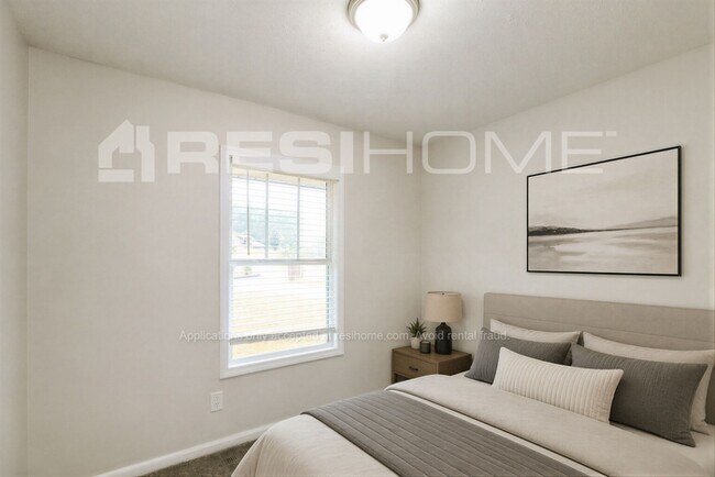 Foto del edificio - 8154 Huntington Dr