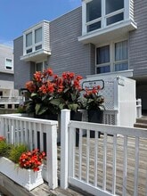 Building Photo - 151 N Annapolis Ave