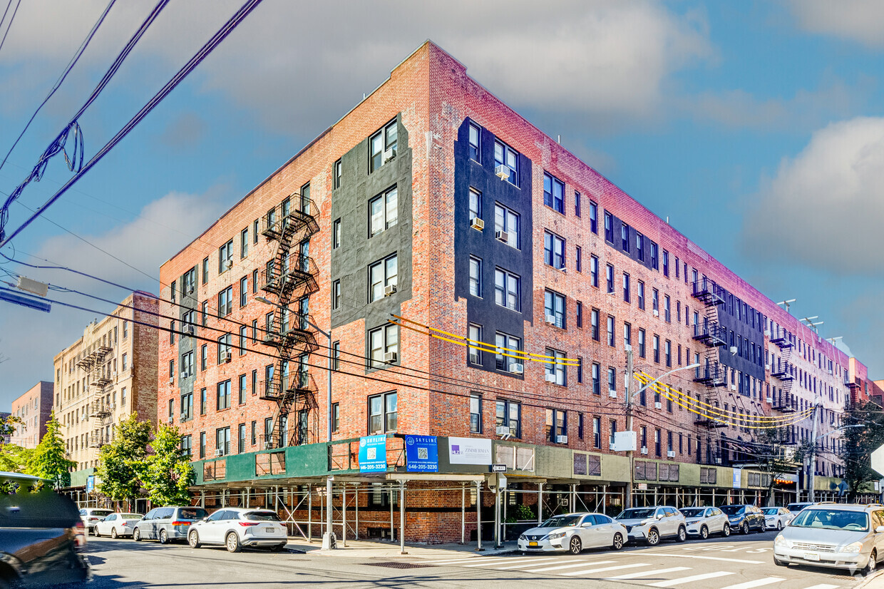 Foto principal - 42-22 Ketcham St