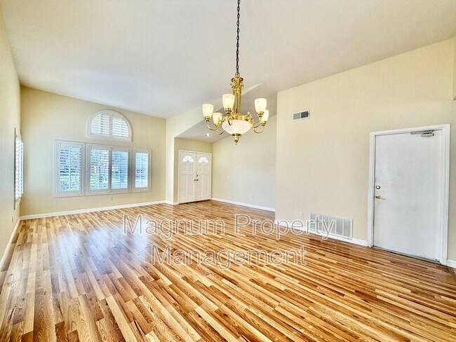 Building Photo - 25100 Calle Viejo