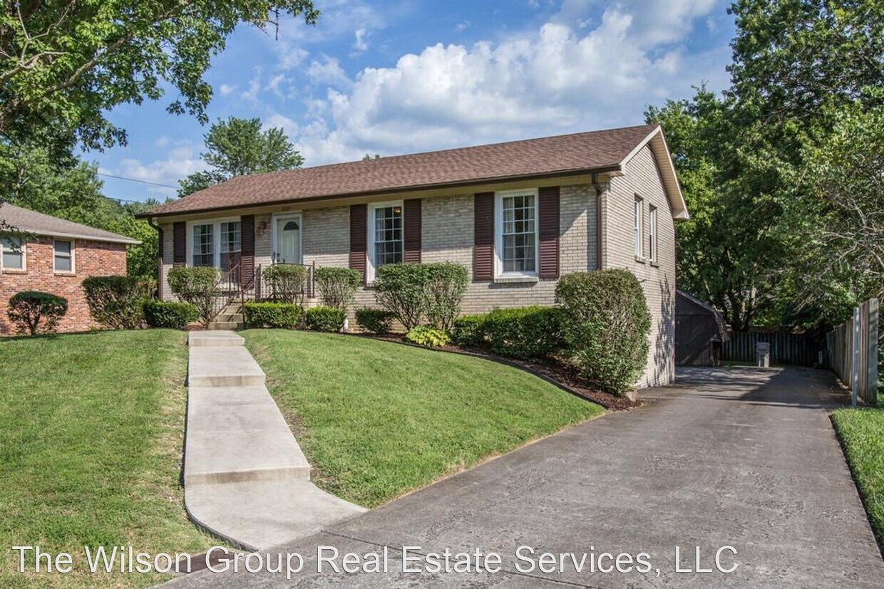 3 br, 2 bath House 222 New Sawyer Brown House Rental in Nashville, TN