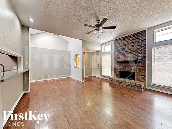 Building Photo - 4841 Via Ventura