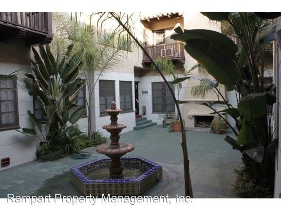 Building Photo - 640 N Beachwood Dr