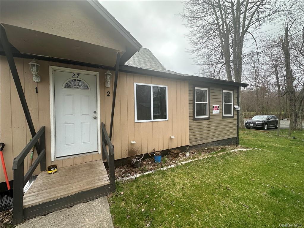 Primary Photo - 27 Hillside Ave