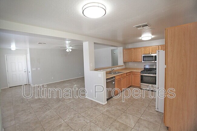 Building Photo - 13301 N 124th Ave