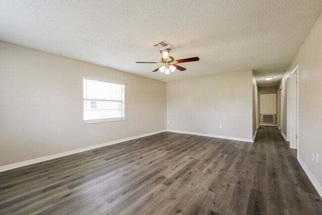 Foto del edificio - 13115 Caribbean Blvd