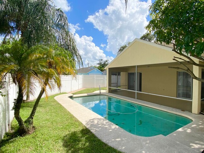Foto del edificio - 103 Pennock Landing Cir