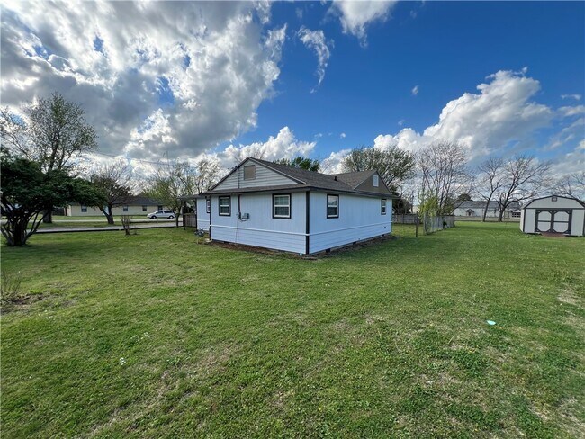 Foto del edificio - 851 S Jersey St