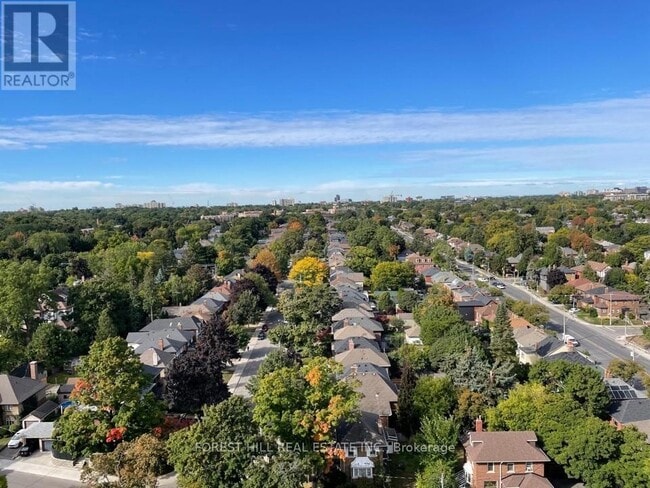 Photo du bâtiment - 3018 Yonge St