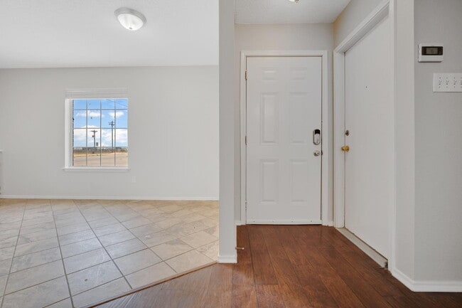 Building Photo - South Lubbock living at its finest!