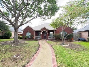 Building Photo - 7916 Aqua Vista Dr