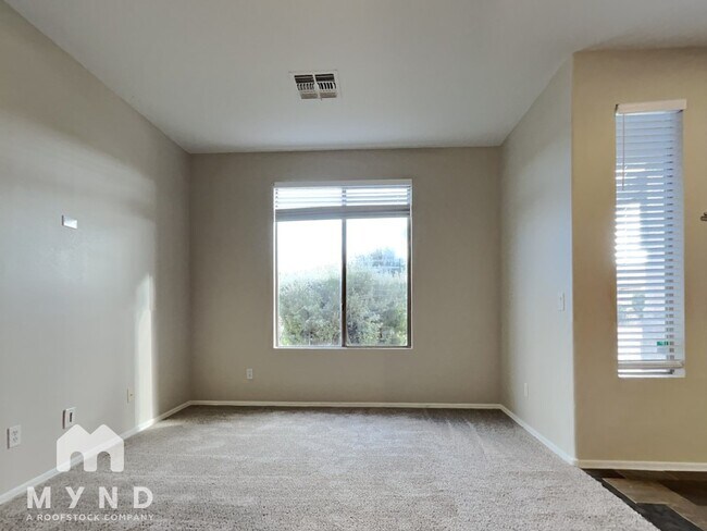 Foto del edificio - 12206 W Lincoln St