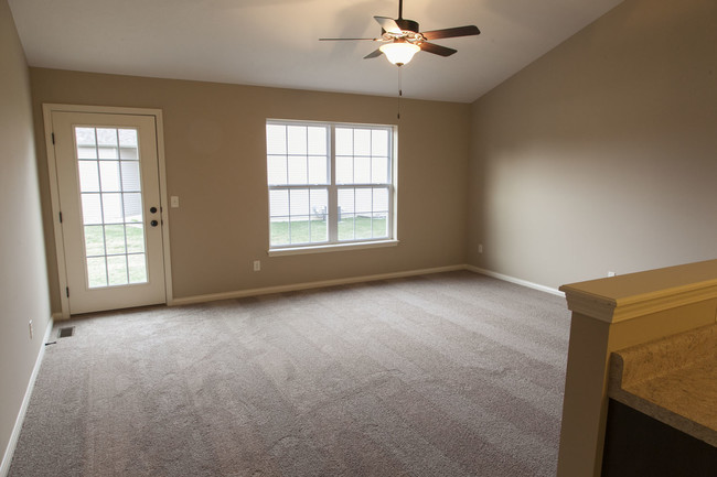Living Room - 3620 Chardonnay Ct
