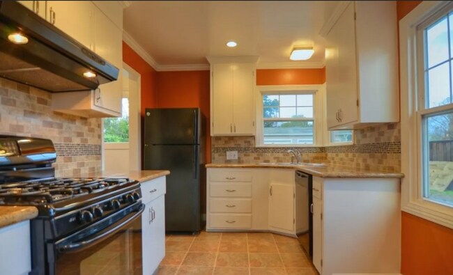 Remodeled Kitchen - 49 E Rincon Ave