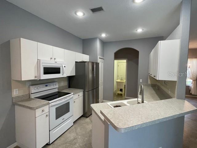 Building Photo - 6938 Rabbit Ave