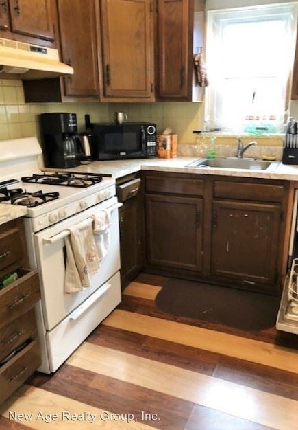 Primary Photo - 435 N 32nd St