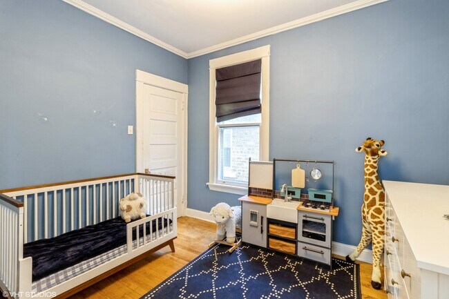 Foto del edificio - 5806 W Dakin St