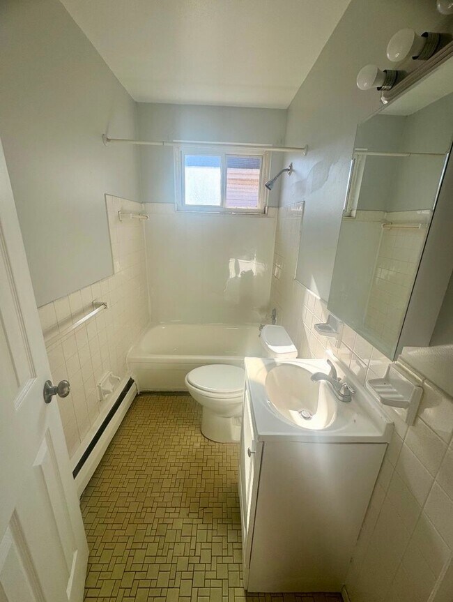 Foto del edificio - 2553 W North Bend Rd