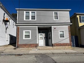 Building Photo - 217 State St