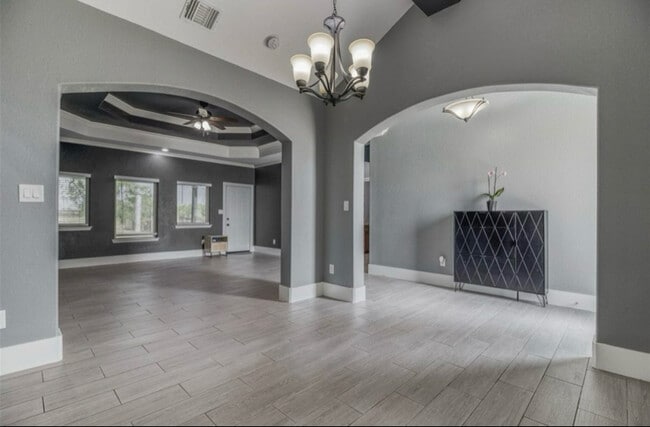 Building Photo - 478 Las Palomas Dr