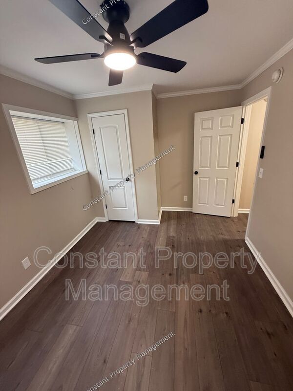 Foto del edificio - 4237 Ayers Rd