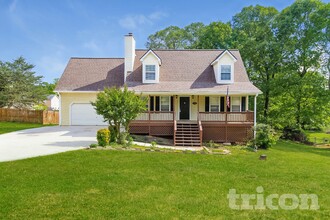 Building Photo - 712 Kings Ct