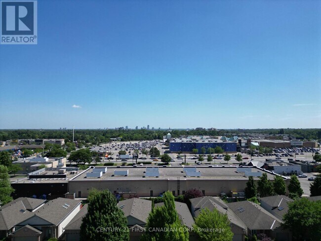 Building Photo - 145-145 N Centre Rd