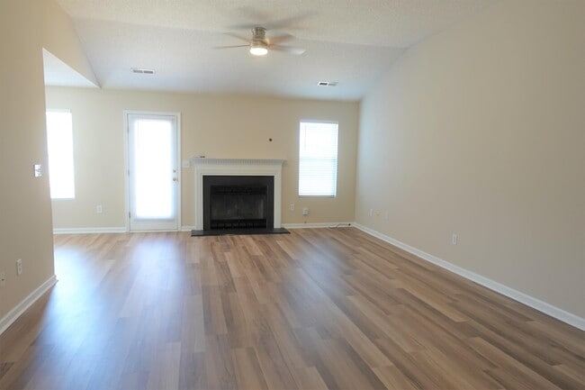 Photo - 4 Enoree View Dr Townhome