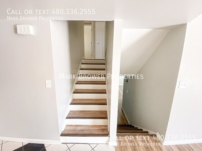 Foto del edificio - 1519 E Laguna Dr