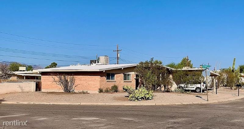 Primary Photo - 4 br, 2 bath House - 8801 E Appomattox St
