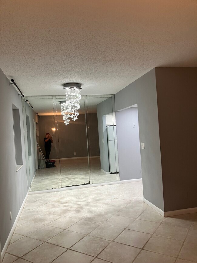 Foto del edificio - 282 Norwich L