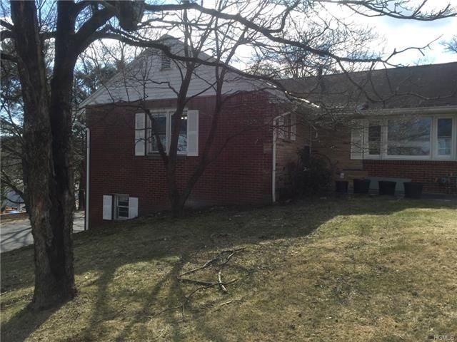 Building Photo - 11 Brisman Dr