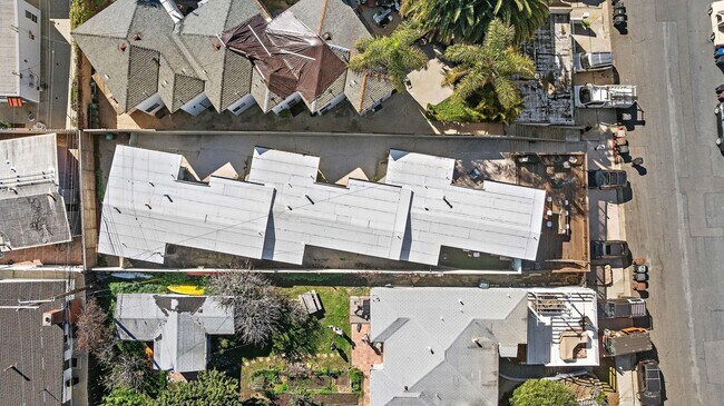 Building Photo - 139 W Canada