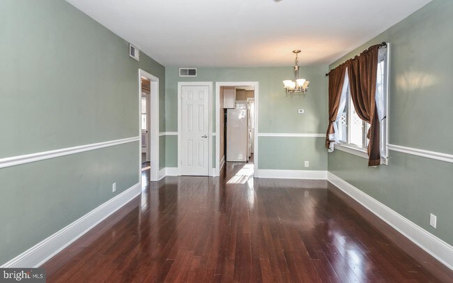 Foto del edificio - 2628 Barnes Ave