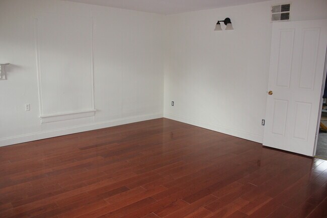Foto del edificio - Apartment For Rent Bridgewater