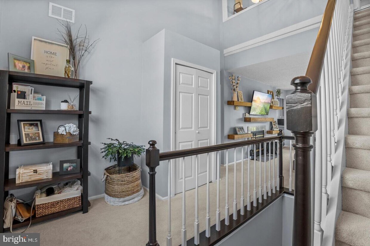 Foto principal - 60 Tanglewood Ct