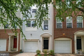 Building Photo - 6490 Tayack Pl