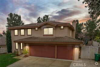 Building Photo - 1472 Pinewood Dr