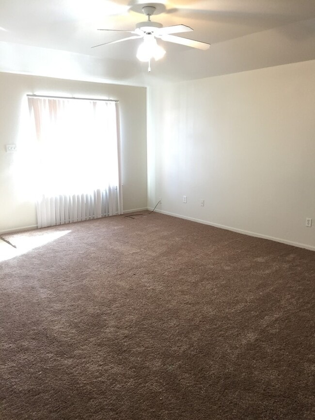 Building Photo - 1430 Shoshoni Trail