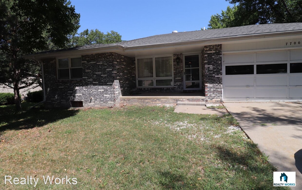 Primary Photo - 2 br, 2 bath House - 7700 Lake St