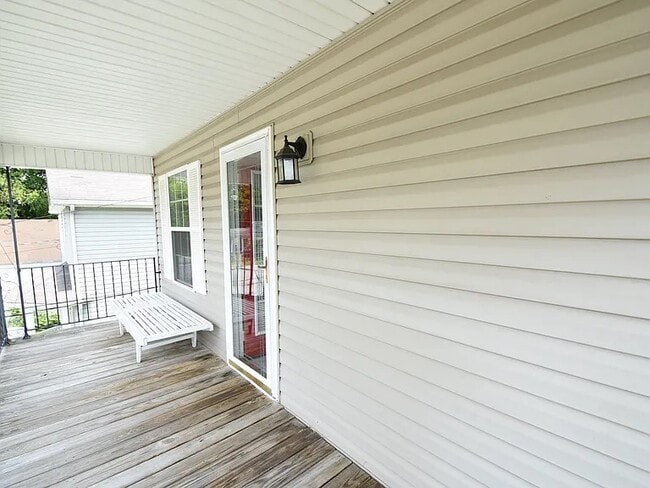 Building Photo - 614 N Highland Park Ave